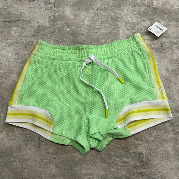FP Movement Lime Green Shorts💚 - Picture 1 of 3